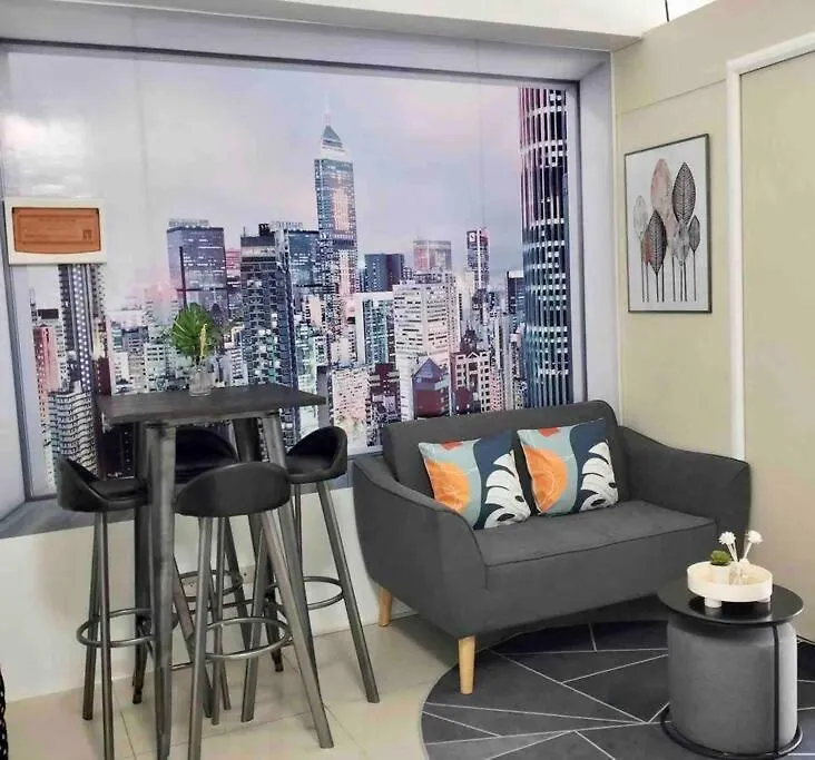 Chic 2Br Condo Unit At South Residences Las Pinas