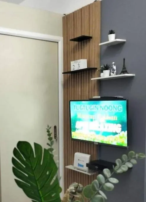 Chic 2Br Condo Unit At South Residences Las Pinas Philippines