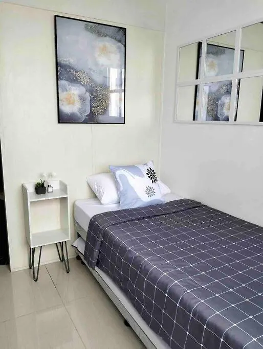 Chic 2Br Condo Unit At South Residences Las Piñas
